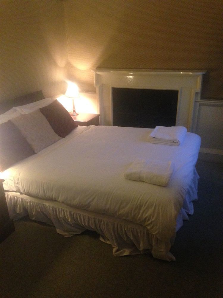 New Inn Hotel Lechlade Esterno foto