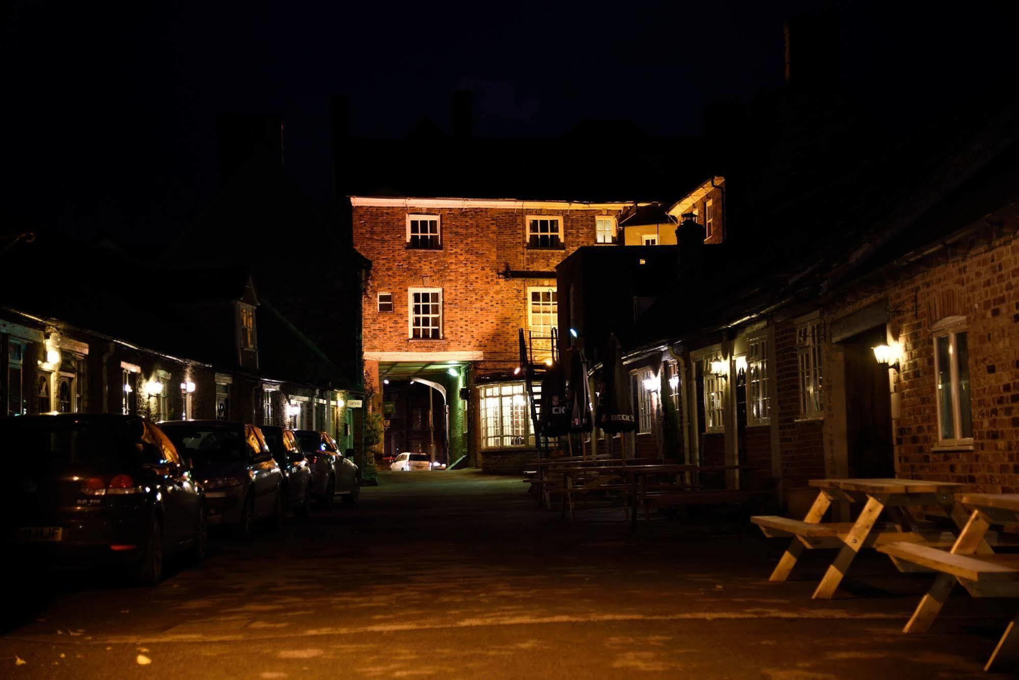New Inn Hotel Lechlade Esterno foto