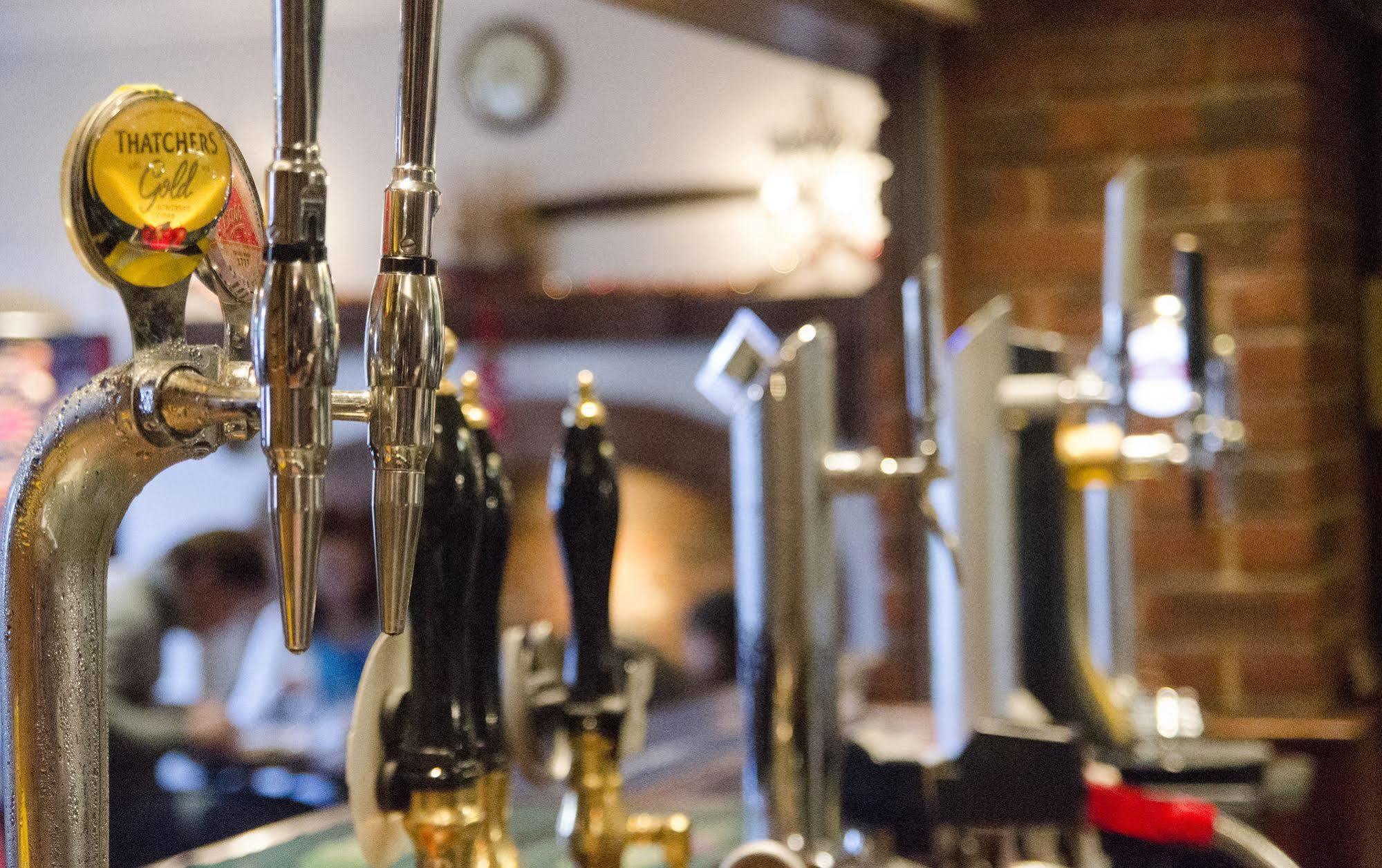 New Inn Hotel Lechlade Esterno foto