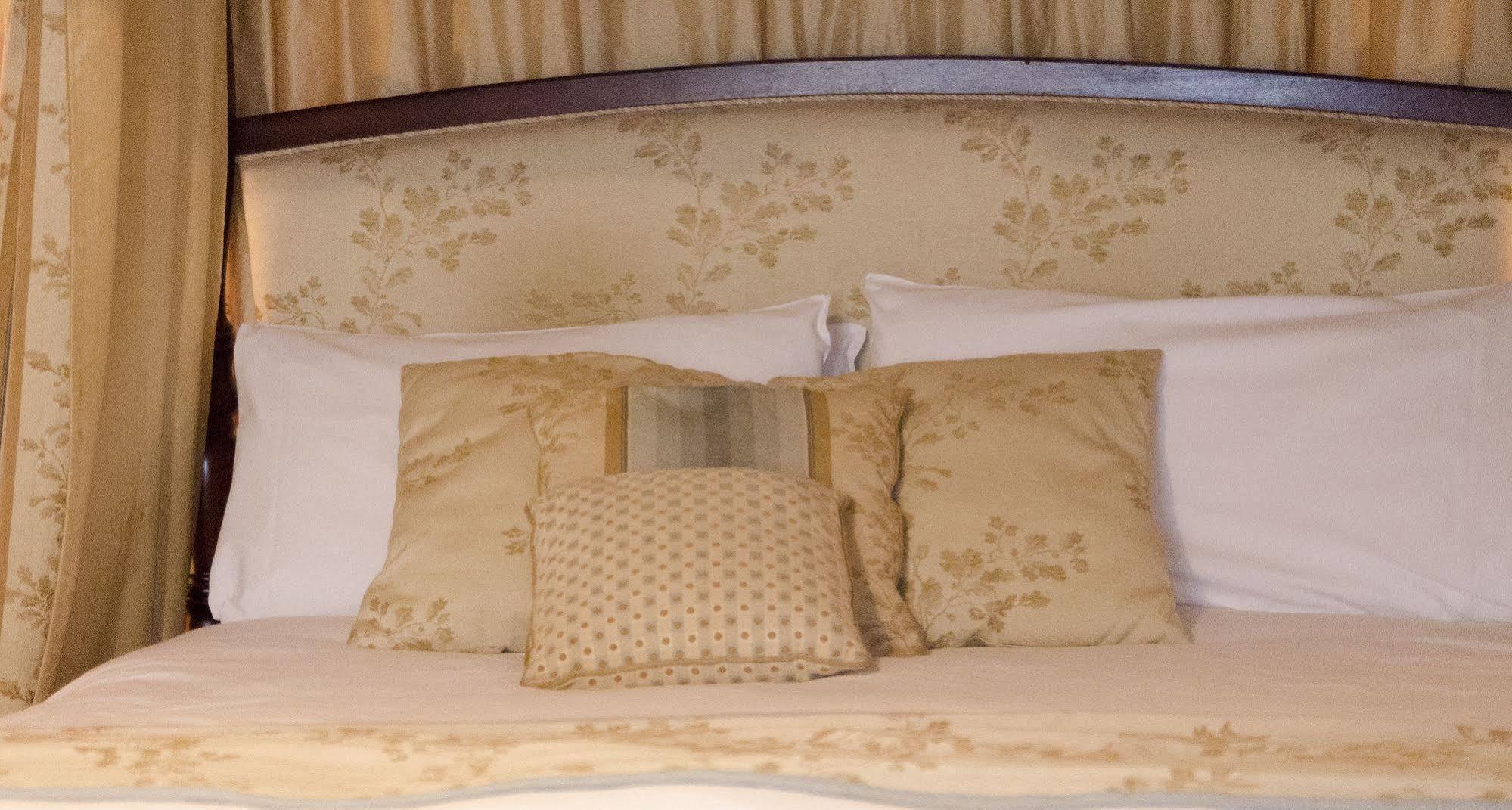 New Inn Hotel Lechlade Esterno foto