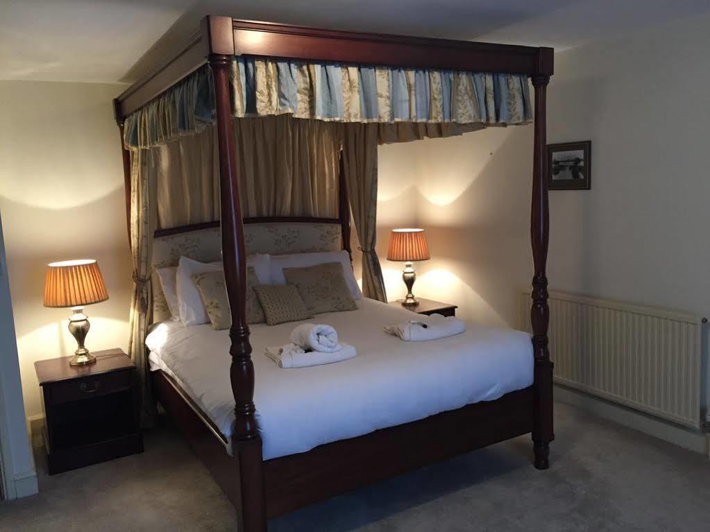 New Inn Hotel Lechlade Esterno foto